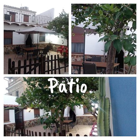 La Traviesa Casa Rural Aljucen Ngoại thất bức ảnh